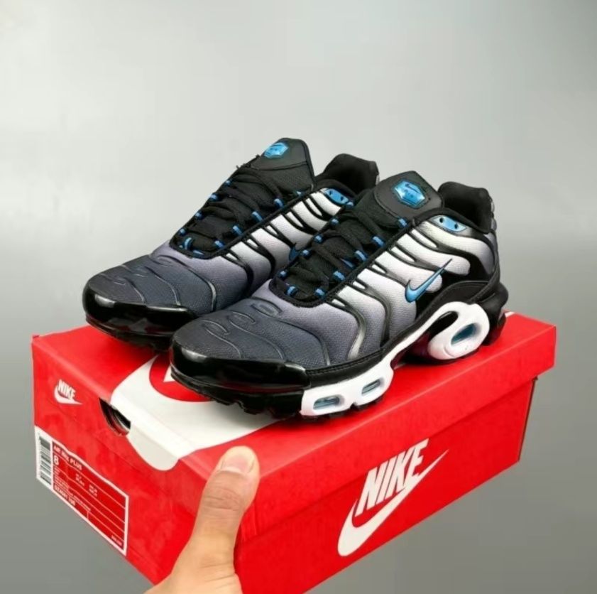 Nike Air Max Plus TN В восьми кольорах