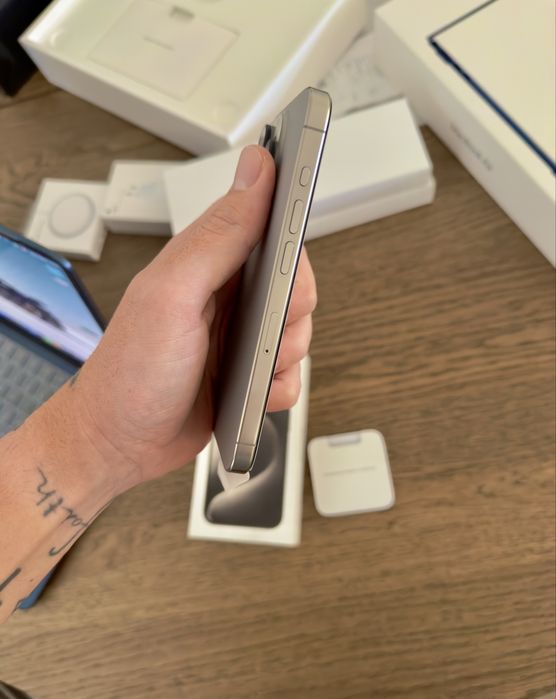 iPhone 15 PRO 256GB