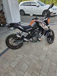 Motocykl KTM 125 Duke