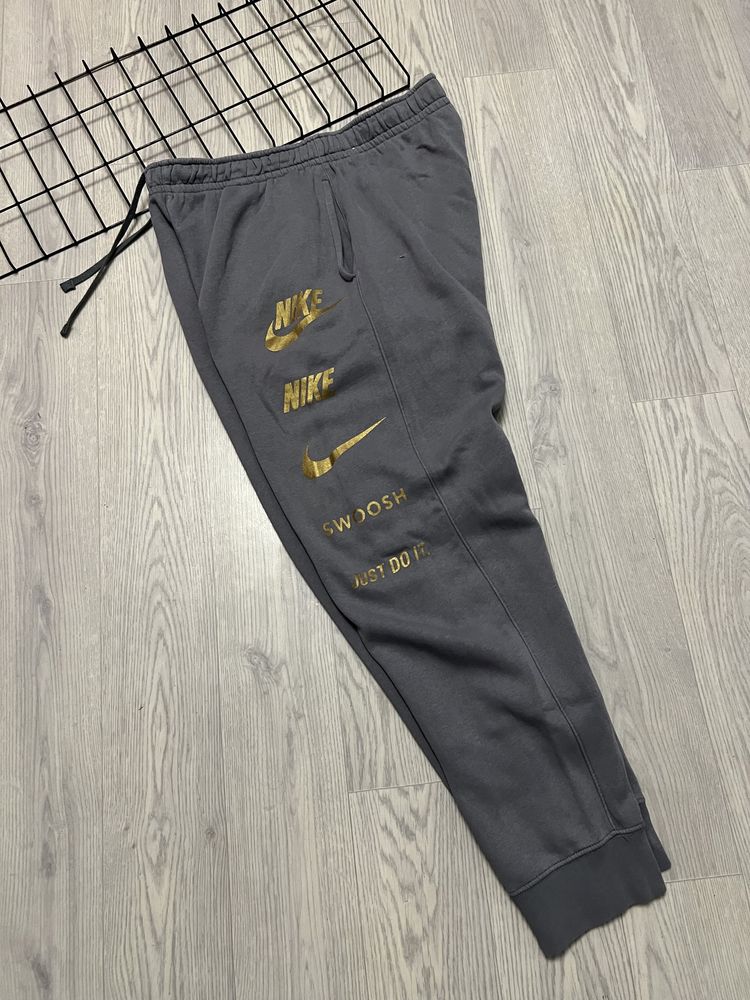 Спортивні карго штани Nike NSW Standard Issue Grey L Найк
