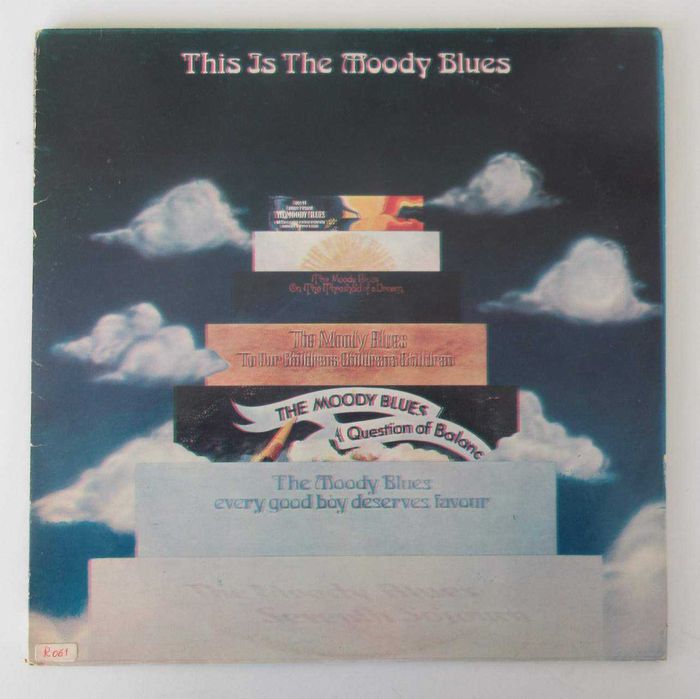 THE MOODY BLUES - This Is The Moody Blues  (2 x LP)