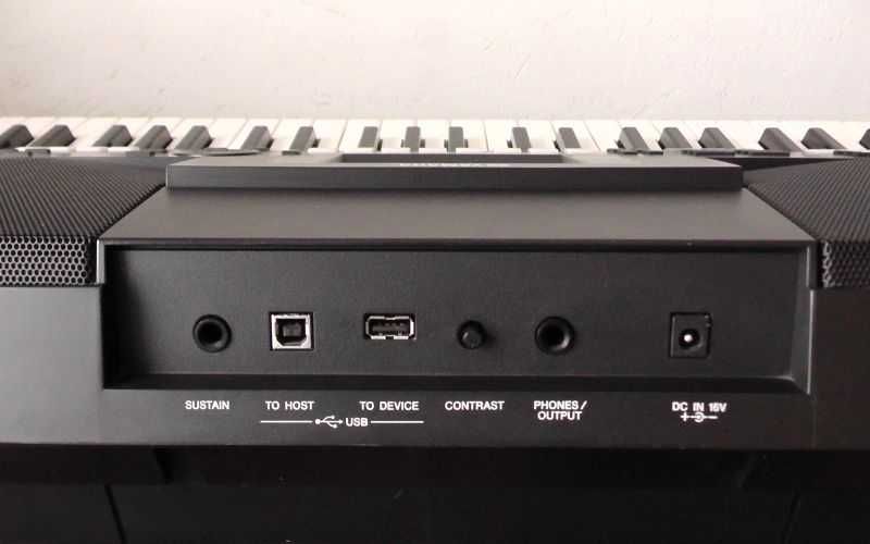 Yamaha PSR-S550 USB LCD keyboard instrument klawiszowy