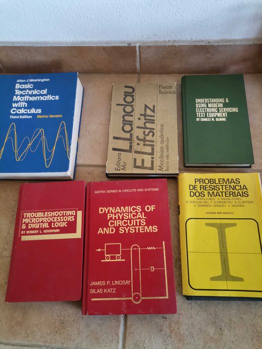 Vendo cerca de 40 livros