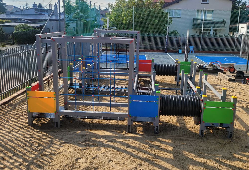 Plac zabaw z certyfikatem Zestaw sprawnościowy "Kazik IV"