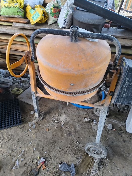 BETONIARKA 220L 1500W 230V Hamulec