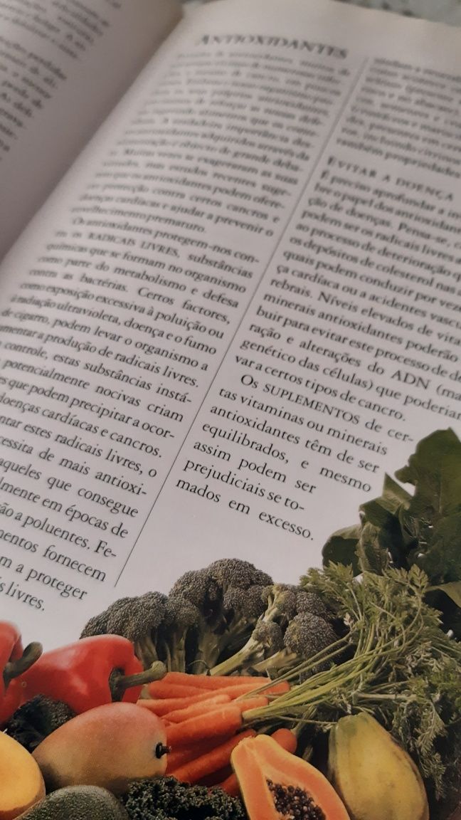 Livro "Alimentos Bons, Alimentos Perigosos