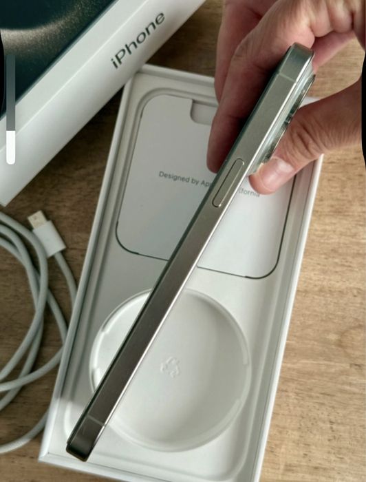 Iphone 15 pro max 256Gb titânico natural