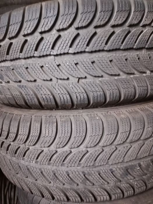Продам резину 205/60/16