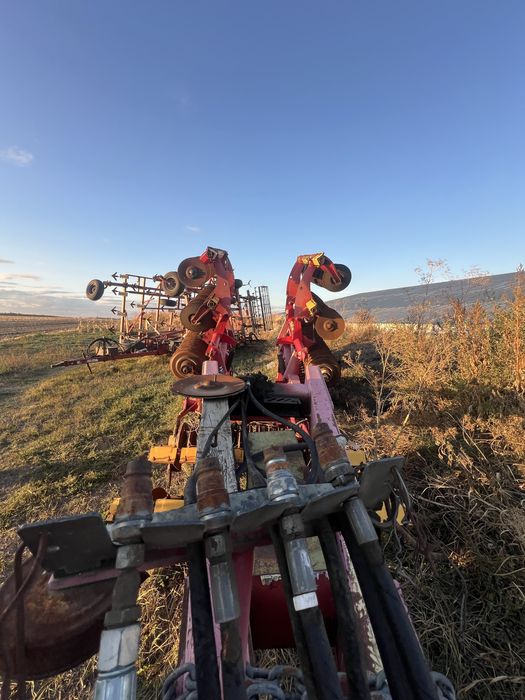 Дискова борона Vaderstadt Carier 8