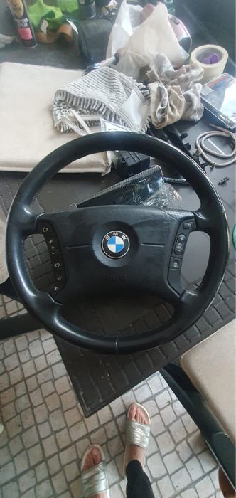 Volante bmw E46 com comando e airbag.