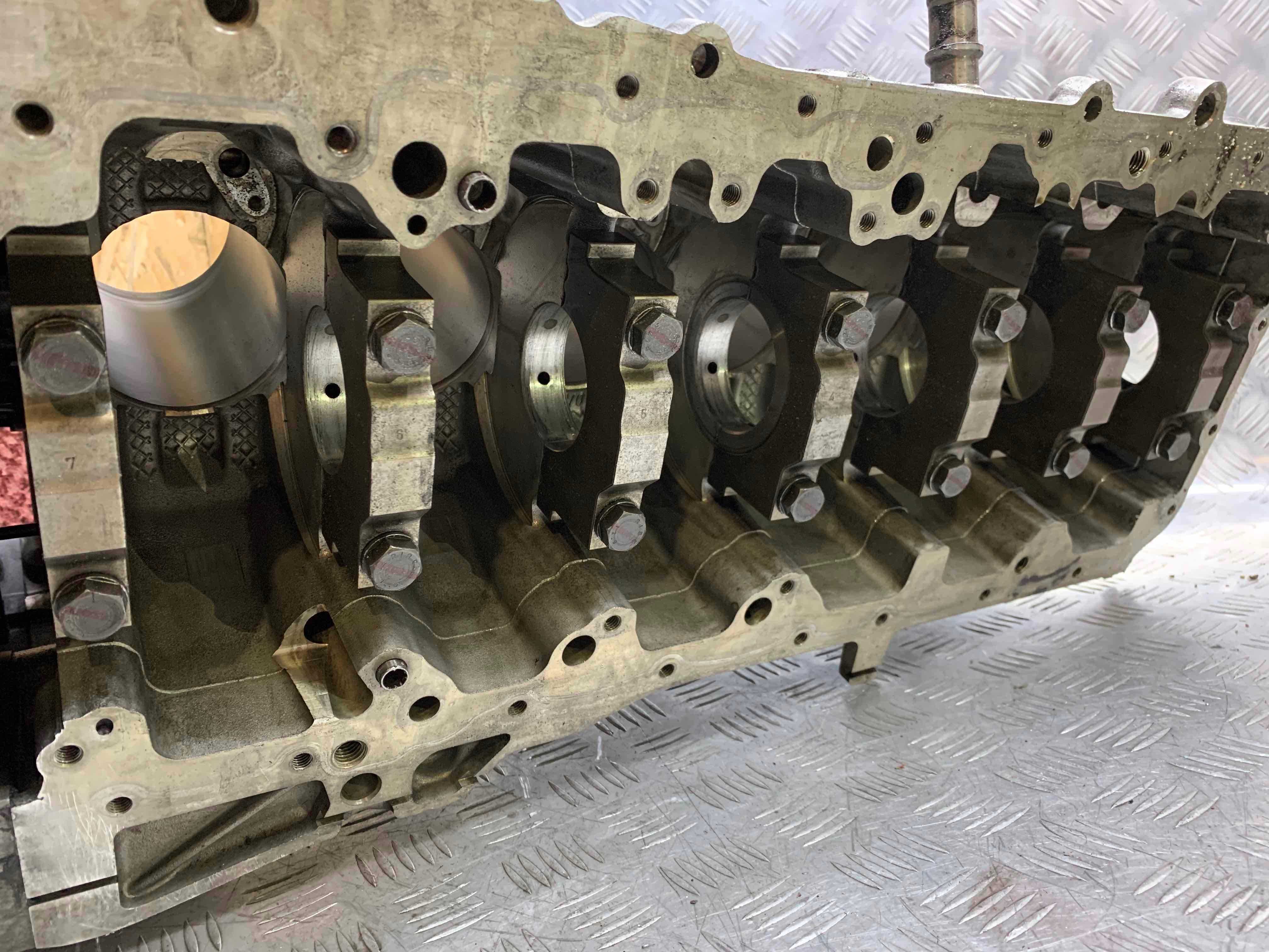 Блок BMW N57 D30A F25 F15 F10 Колінвал блок двигуна БМВ 3.0 дизель Ф15