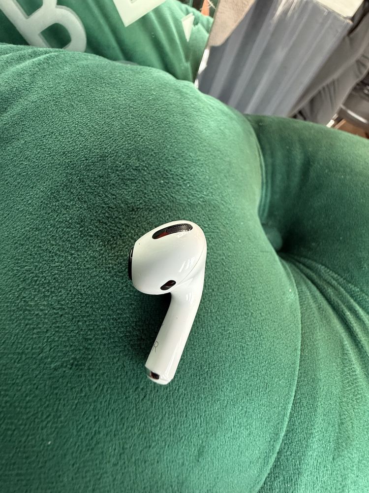 Продам навушник правий Airpods pro 1 ORIGINAL 100%