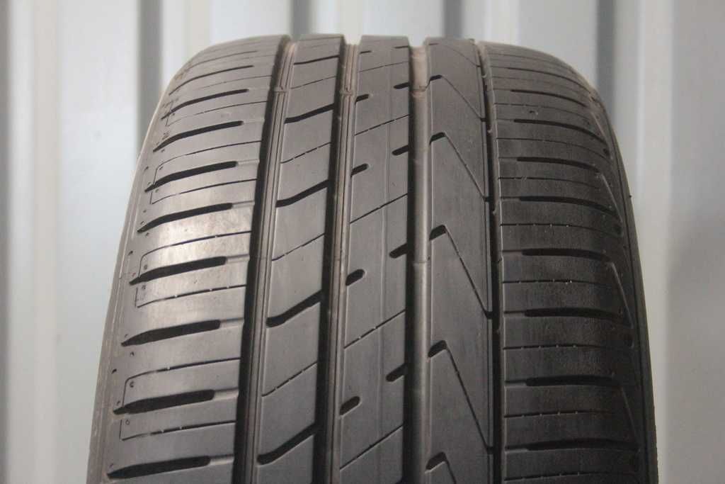 235/50/19 Hankook Ventus S1 evo2 SUV 235/50 R19 99V 7mm