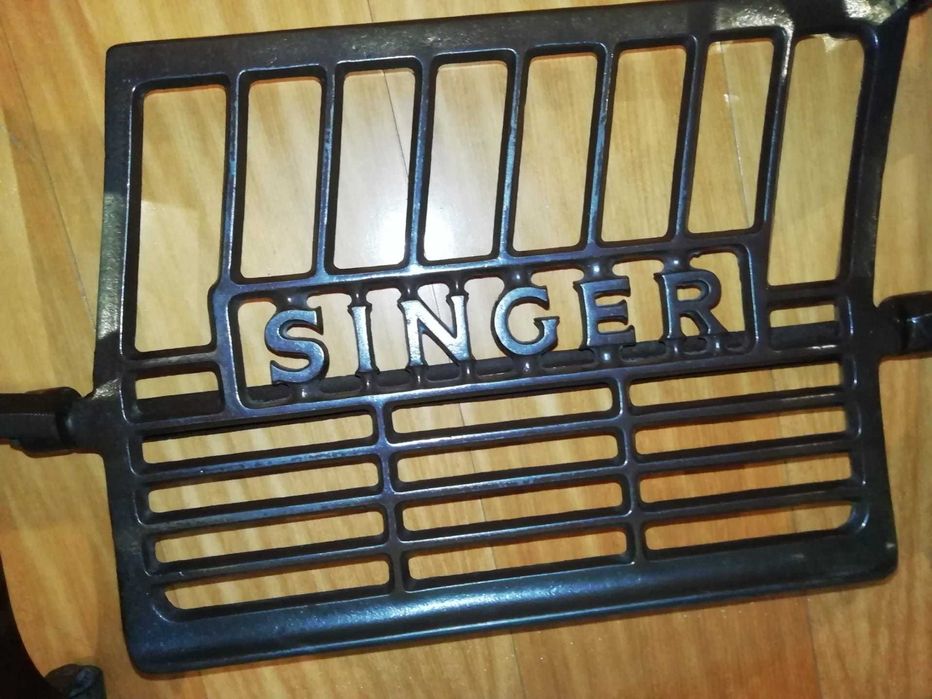 Máquina de Costura SINGER