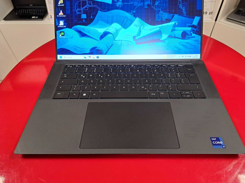 Mobilna Stacja Robocza Dell Precision 5560 i9-11950h 64GB 1TB NVIDIA