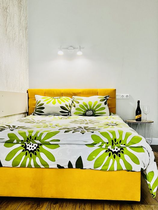 Подобово!Квартира в центрі міста.