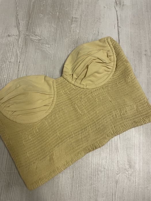 Топ Zara вктуальний