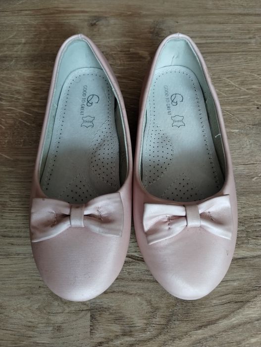 Pantofle buty r32