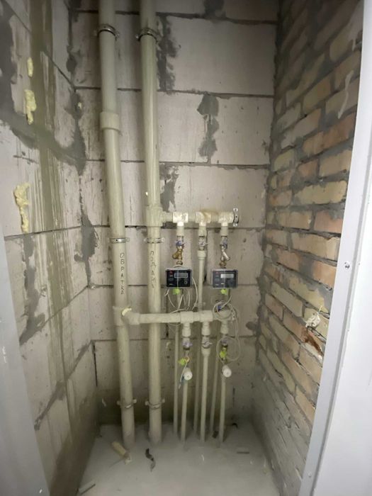 Пропонується до продажу 2-х кімнатна квартира в центрі. Лариса