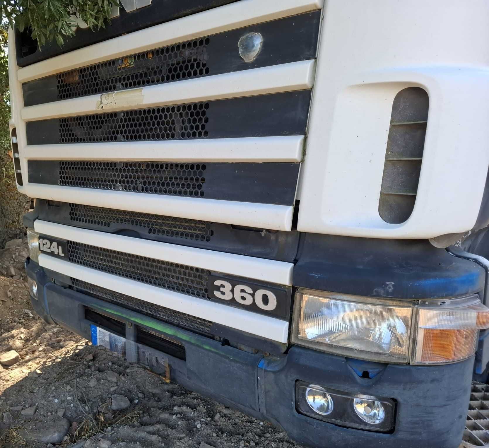 Camião Scania 124L 360