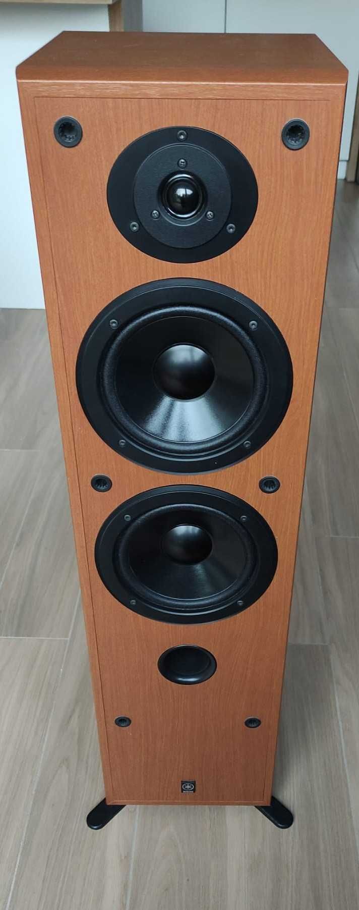 Zestaw kina domowego 5.1 Yamaha 2xNS-50F NS-C55  2xNS-E55  YST-SW030