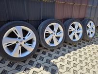 Koła Renault 5x114.3 17" Opony Hankook allseason