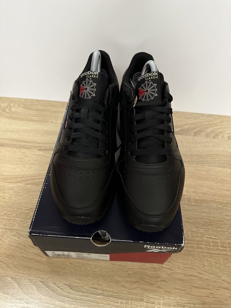 Шкіряні кросівки Reebok Classic GY0955 колір чорний GY0955