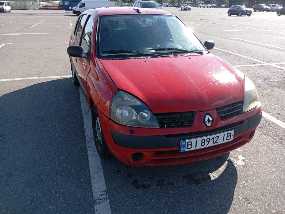 Renault Clio symbol 2004р.  1,4 бенз.