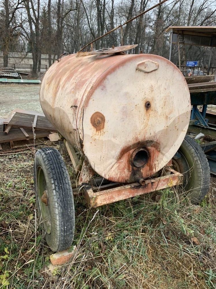 Бочка (під садовий оприскувач)