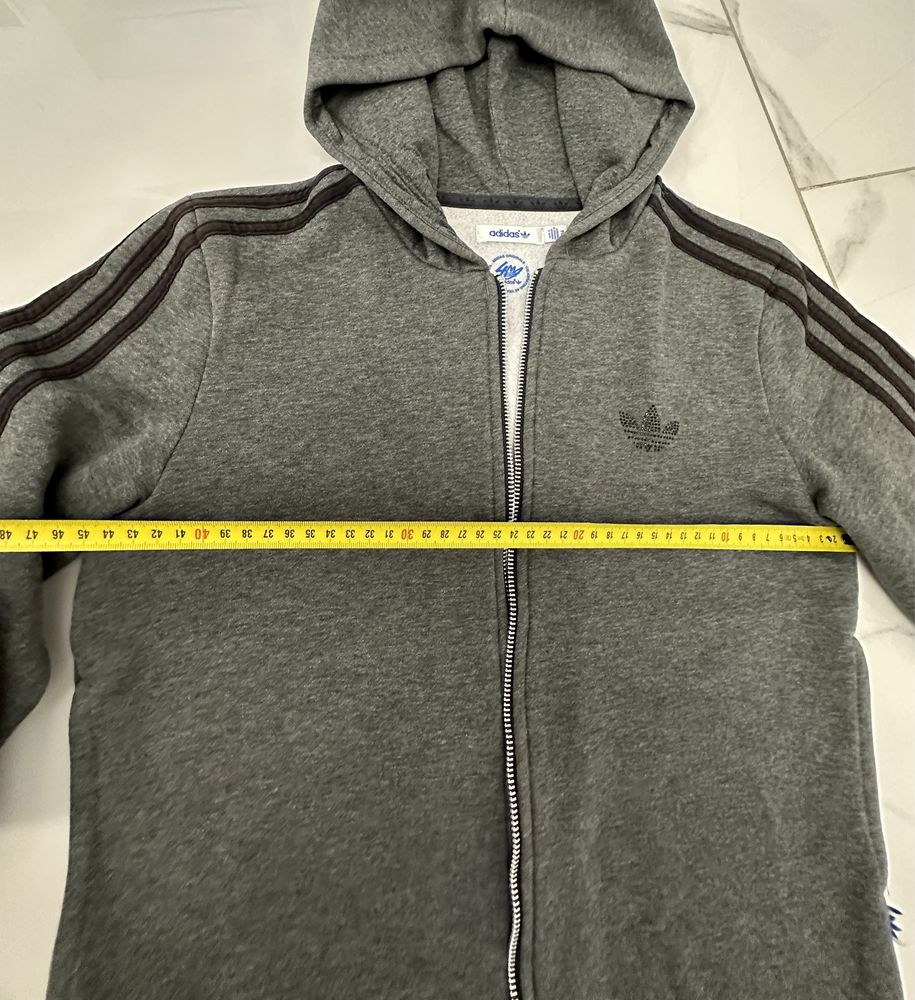 Костюм Adidas оригинал, размер S