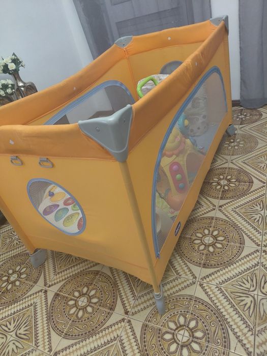Parque (cama viagem dobrável) em excente estado 10€