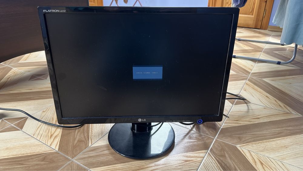 Monitor LG Flatron L227WT