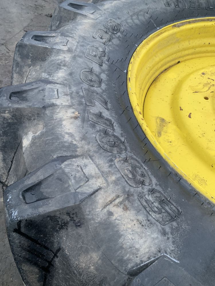 Kola felgi 580/70r38 john deere
