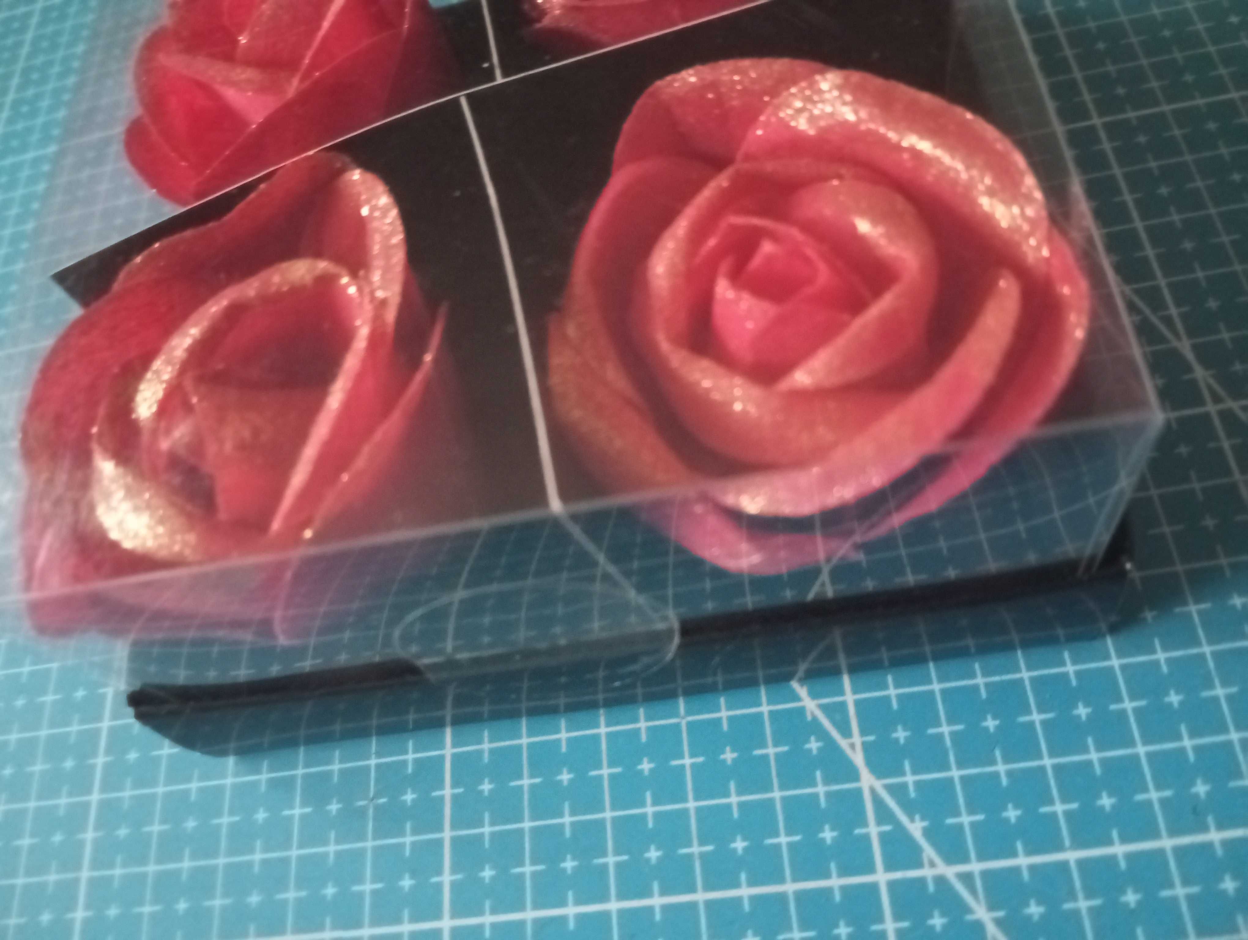 Czerwone Glitter Roses Róże z brokatem zestaw 4 szt. Dekoracja Kwiaty