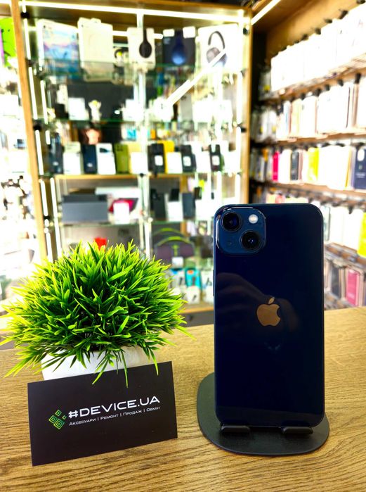 Смартфон iPhone 13 128Gb (АКБ 100%) Neverlock