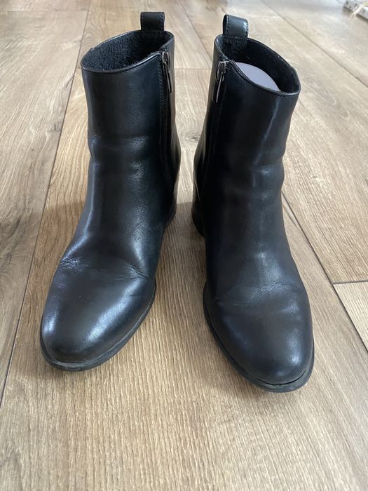 Шкіряні ботінки на каблуку осінні на флісі