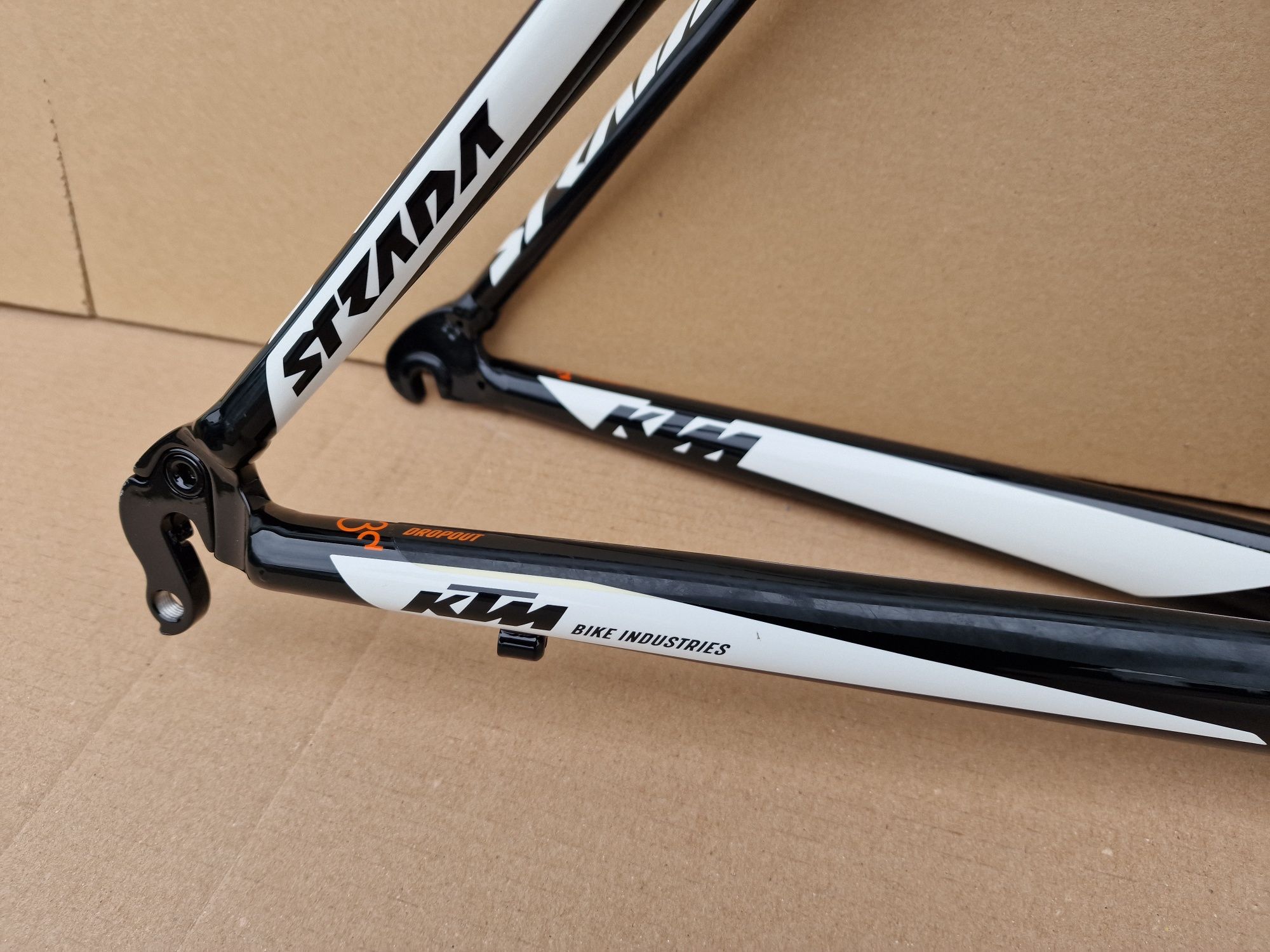 KTM STRADA 1000 rama szosowa alu 46 Faktura szosa FVAT aluminiowa