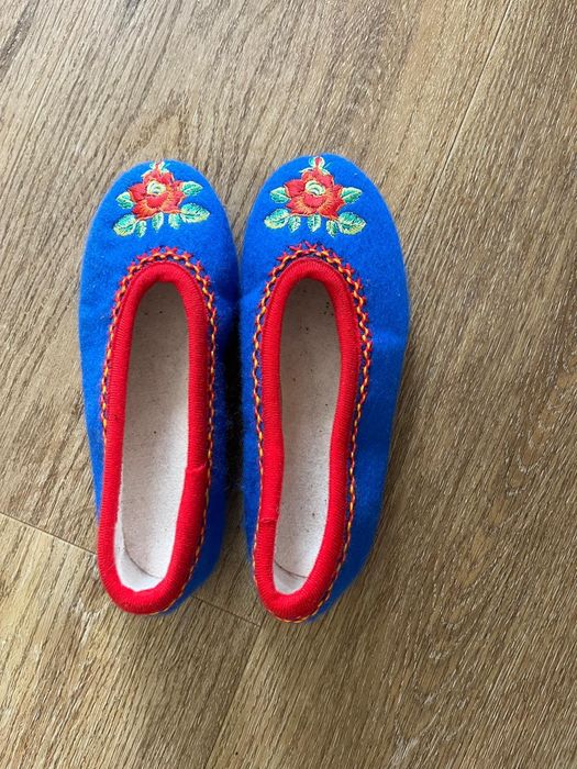 Kapcie dziewczęce rozmiar 34