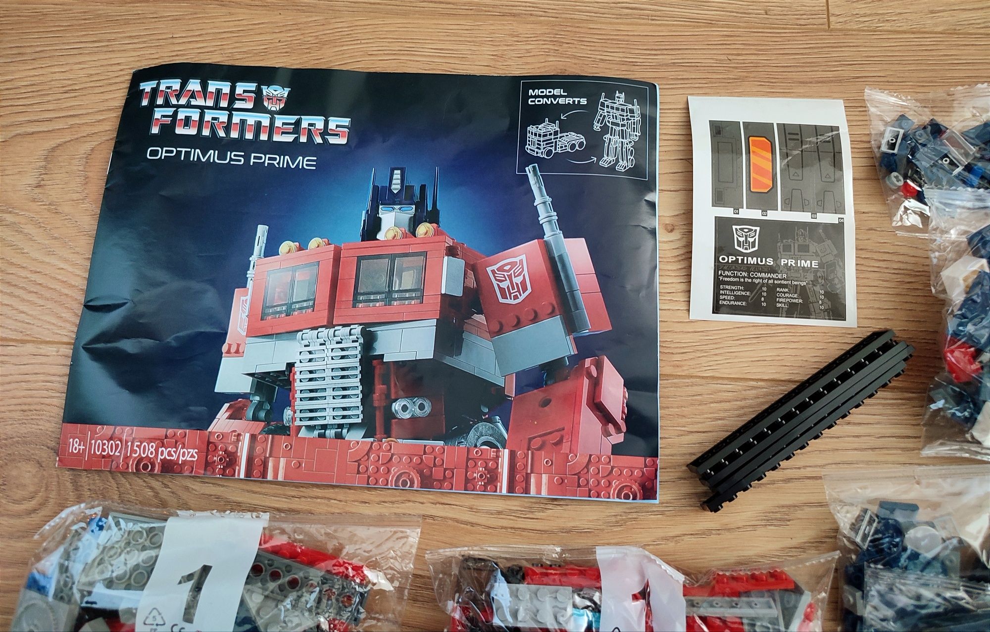 10302 конструктор Optimus Prime (Transformers G1)