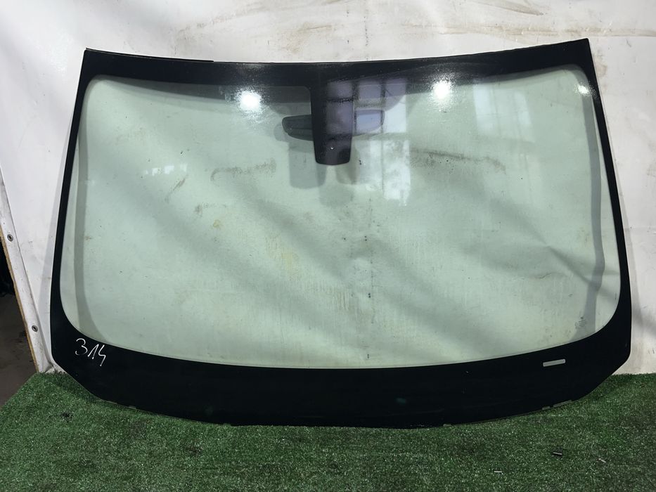 Лобове скло BMW f10-f11 скло бмв