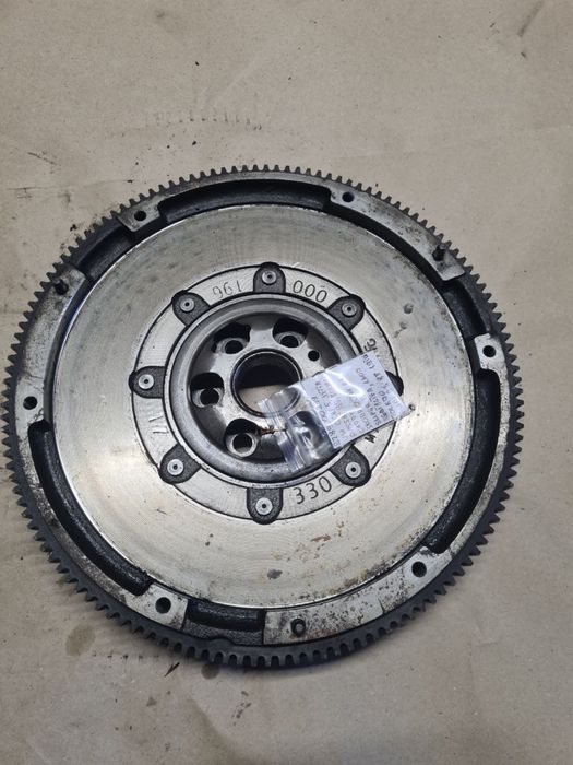 Зчеплення демпфер маховик vw golf 5 jetta passat b6 touran caddy skoda