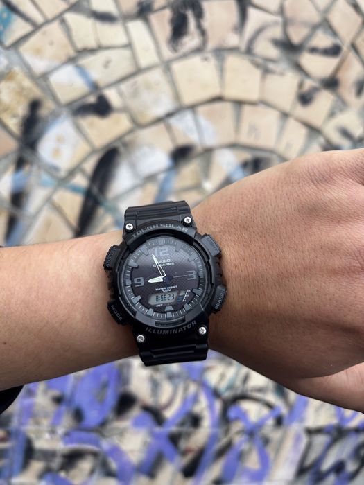 Годинник Casio AQ-S810W на сонячній батареї