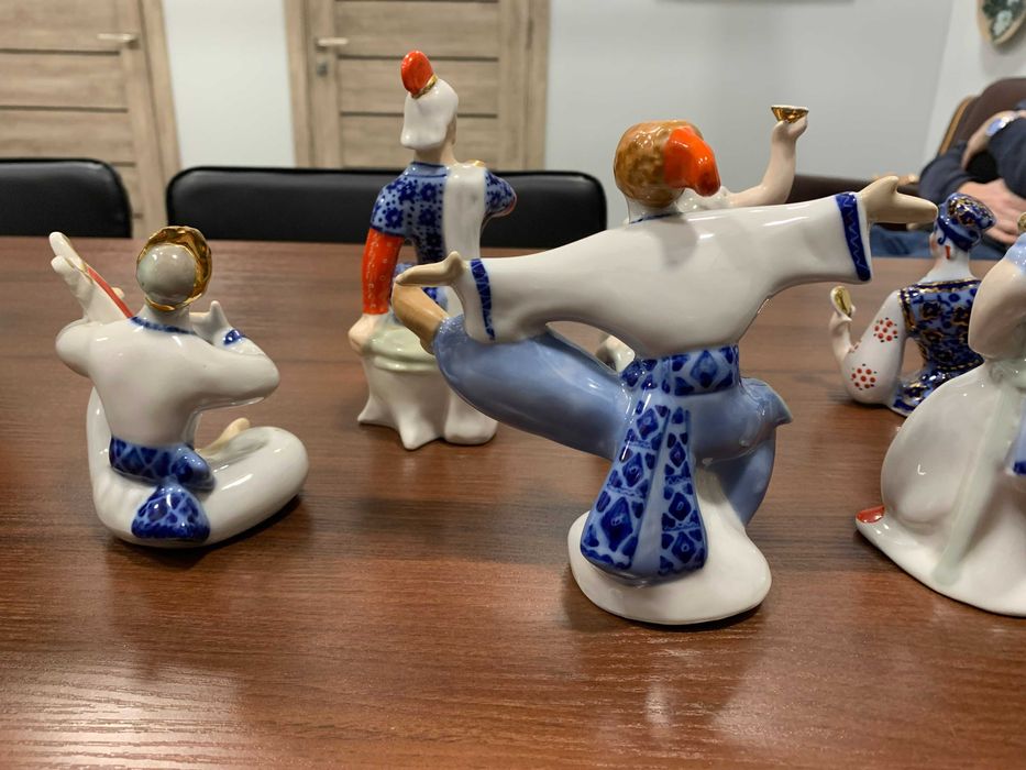 Статуэтки "Энеида" Трегубова В.М. Коростенский фарфоровый завод.