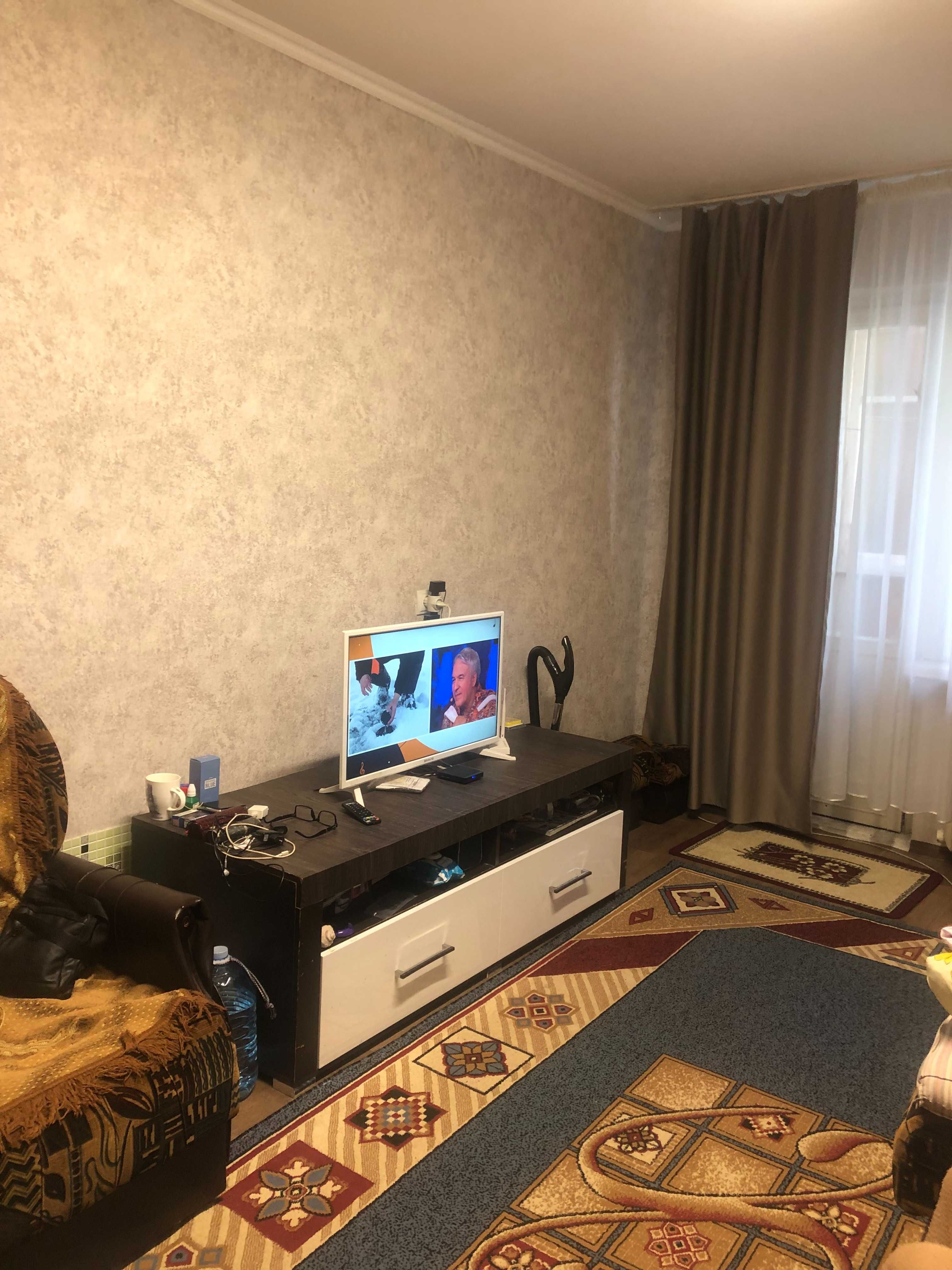 ПРОДАМ: 1-но к.кв.,5 этаж,кухня-9м,комната-18м. Цена: 22.000т.
