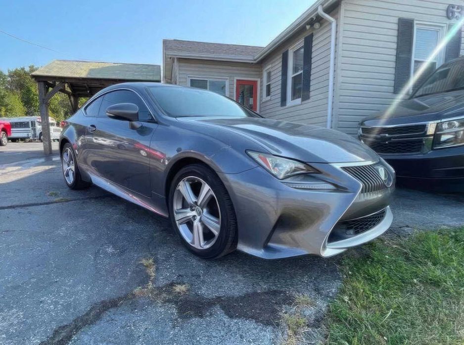 Lexus RC 200t      2016