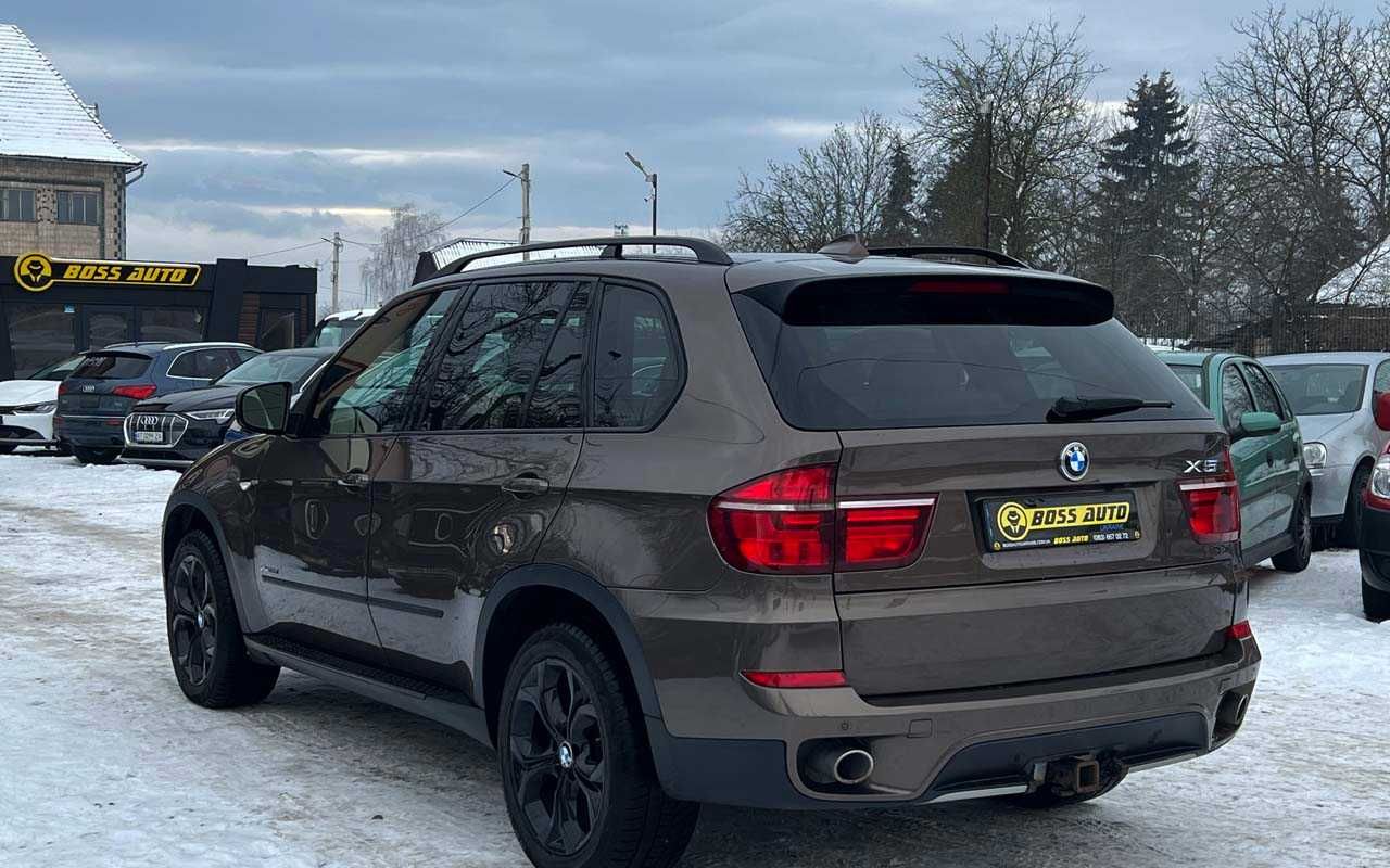 BMW X5 2012 року