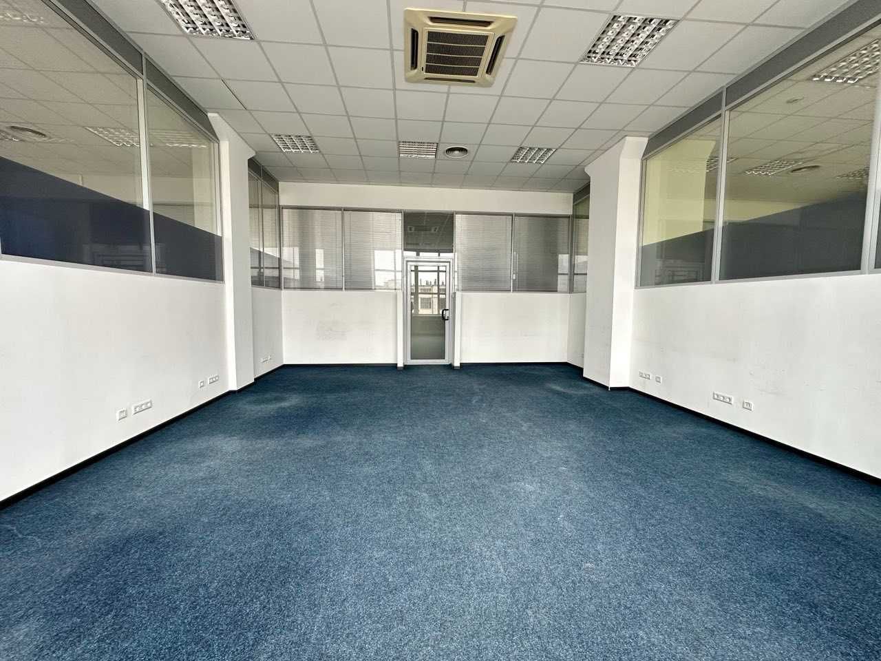 Офис в бизнес центре, 55 м.кв. Вокзальная. Собственник