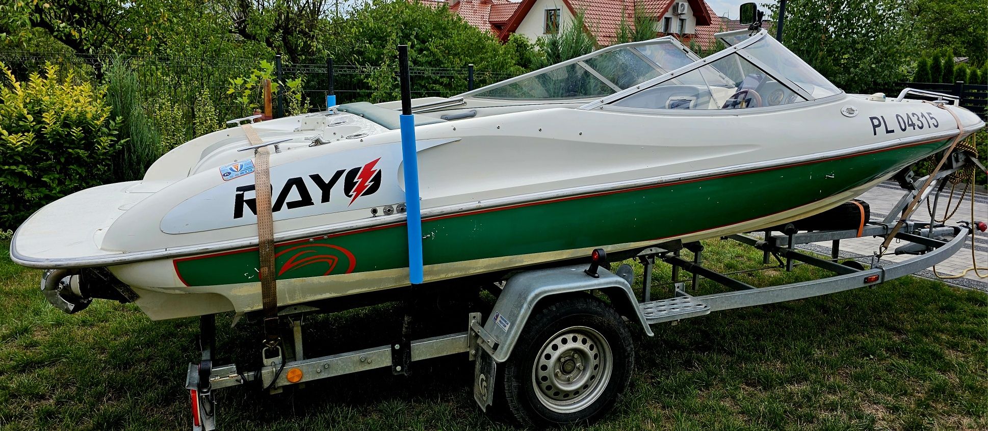 Łódka Stratus 550 strugowodna, Jet boat