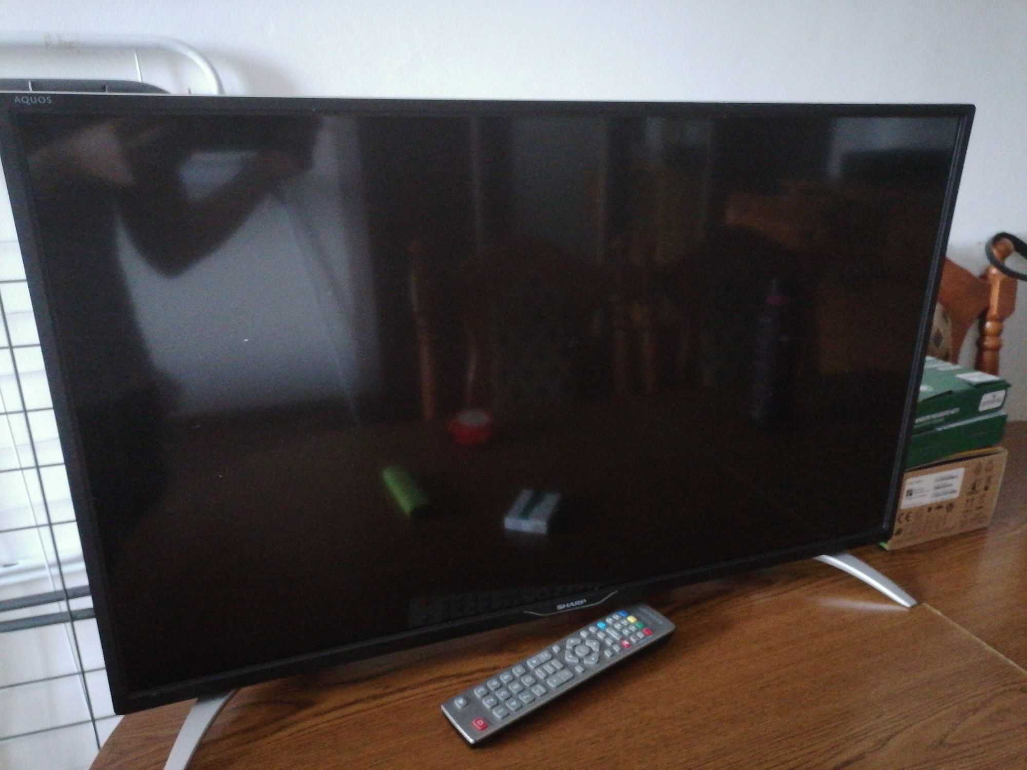 Telewizor Sharp Aquos 32 cale
