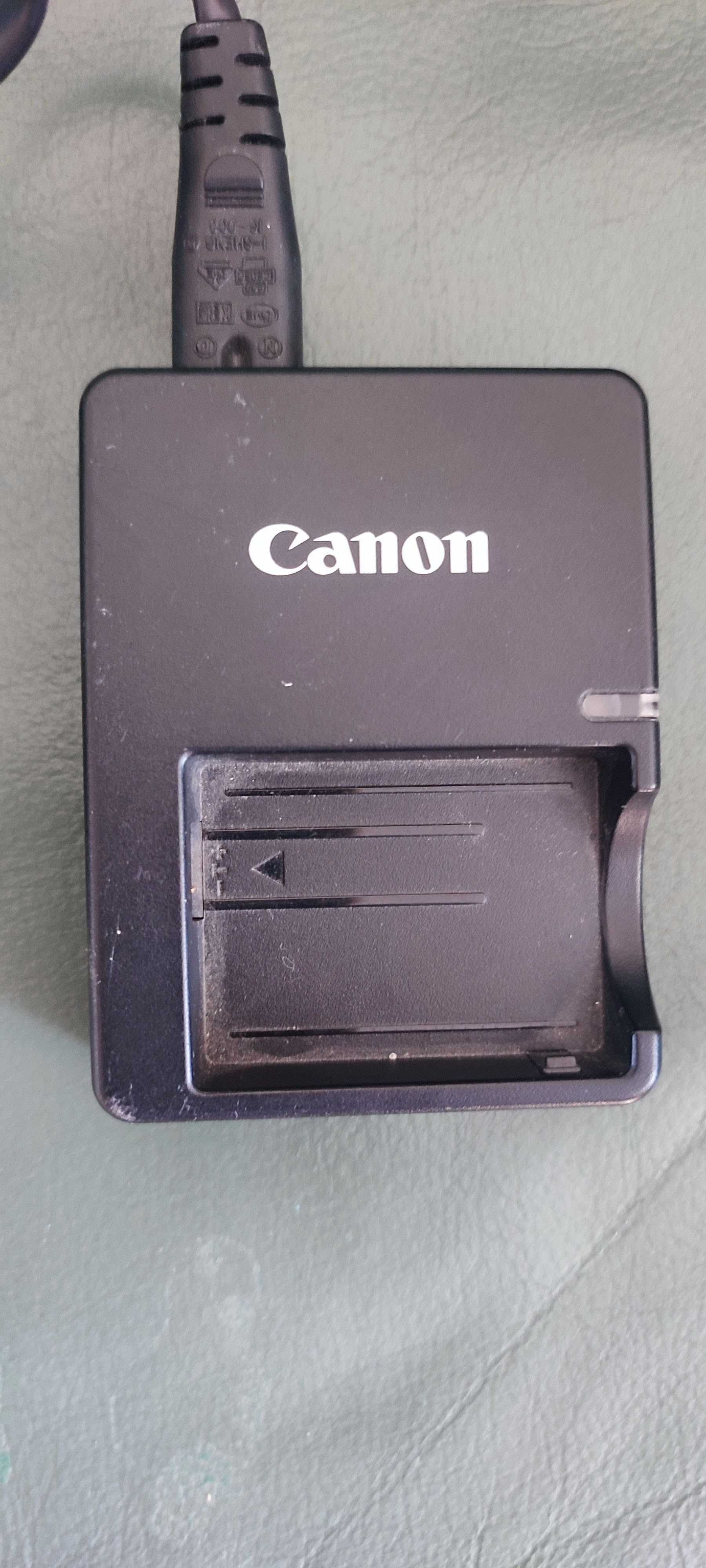 Зарядний пристрій Canon LS-E5E